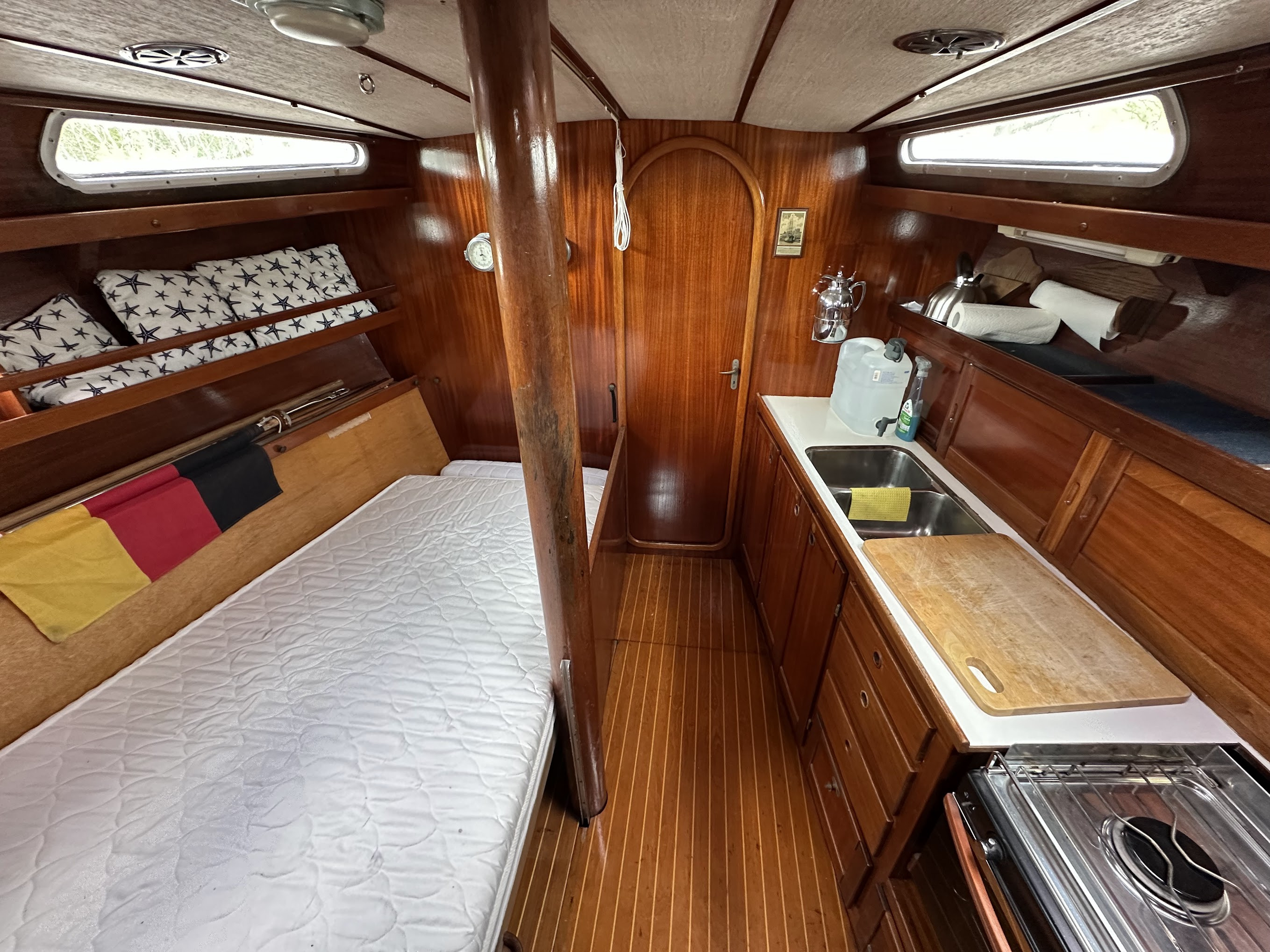 Pantry und Eigner-Schlafplatz